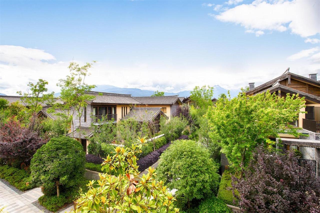 Howard Johnson Jinlin Plaza Lijiang Lijiang (Yunnan) Exterior foto